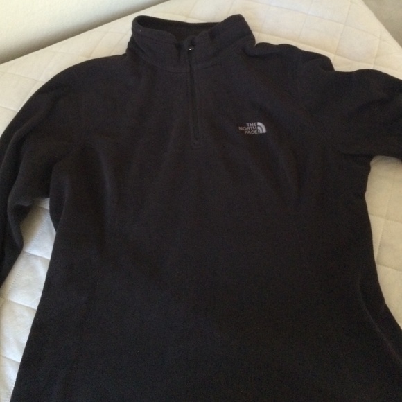 Black Fleece Pullover Sweater