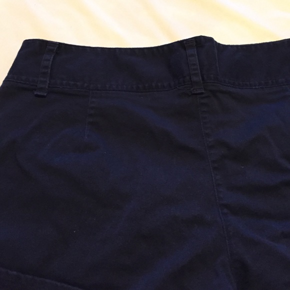 Small navy blue shorts - Picture 4 of 4