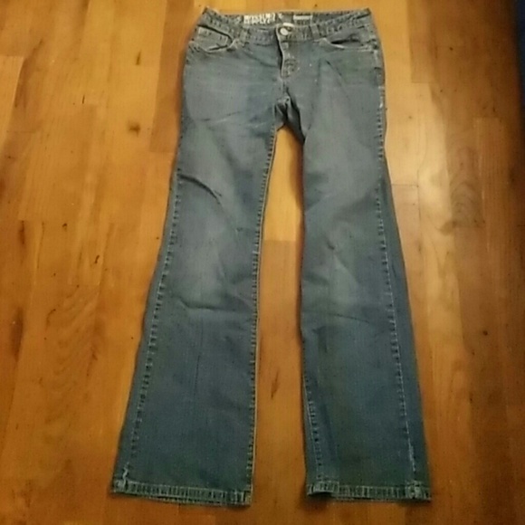 Bootcut blue jeans