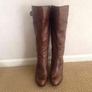 Nwot brown boots