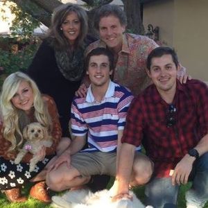 Meet your Posher, Lora