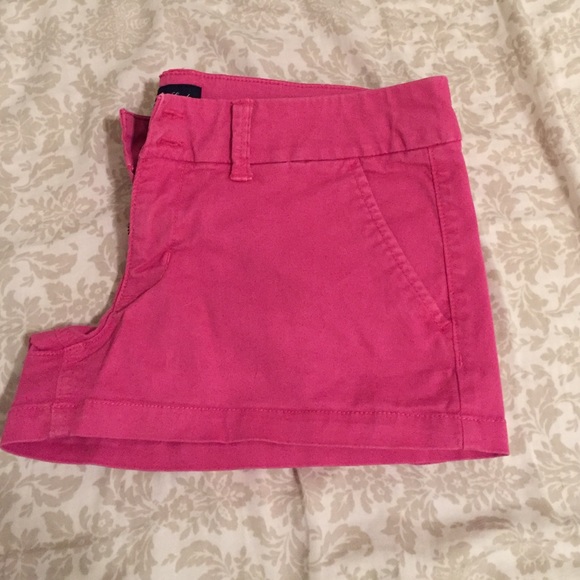 hot pink American eagle shorts