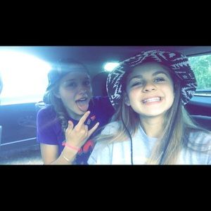 Meet your Posher, Brooke