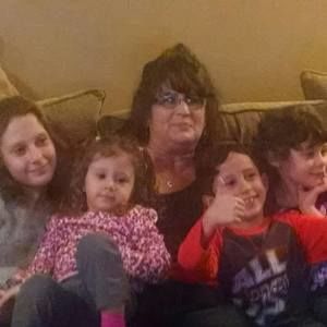 Meet your Posher, Pam