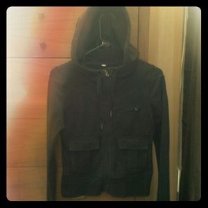 LULULEMON BLACK HOODIE