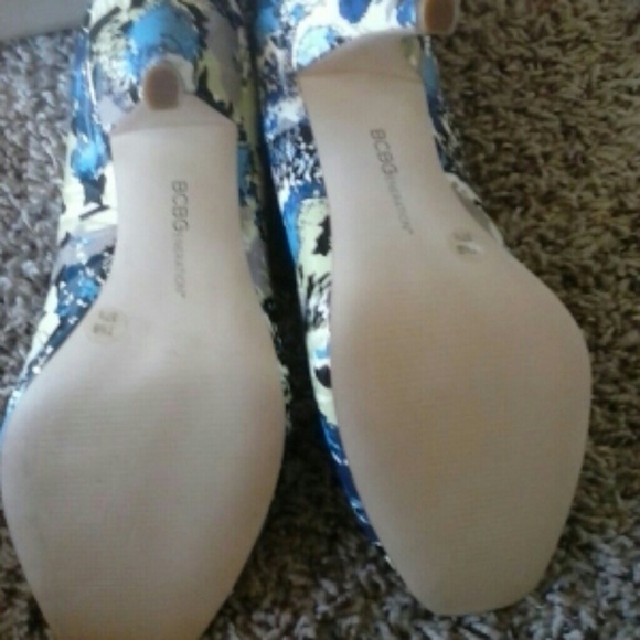 BCBGeneration Multi Color Heels - Picture 3 of 4