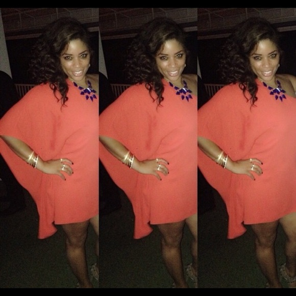 BCBG MAXAZRIA - Picture 2 of 2