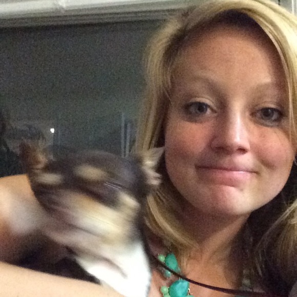 Meet your Posher, Whitney