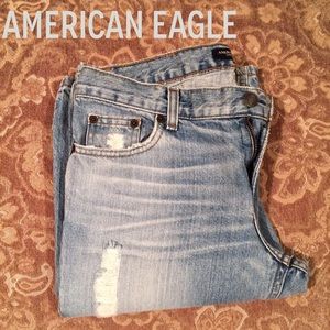 Distressed American Eagle Light Wash Jeans