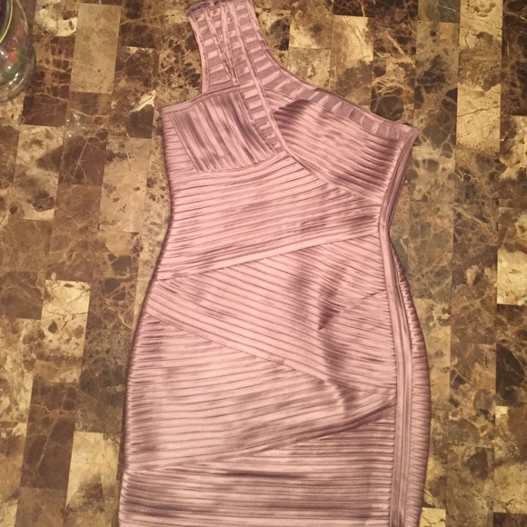 Bcbg sexy mauve color dress