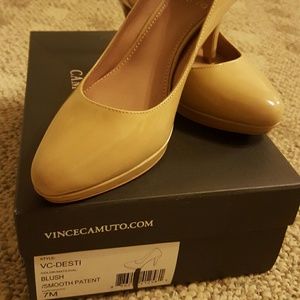Vince Campton Nude Platform Patent Pumps