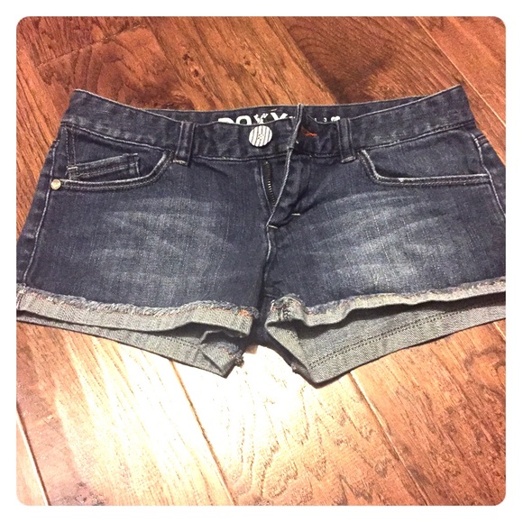 Roxy Jean shorts - Picture 1 of 3