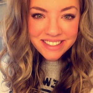 Meet your Posher, Kallie