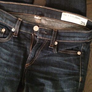 Rag & bone size 25 dark wash skinny jeans
