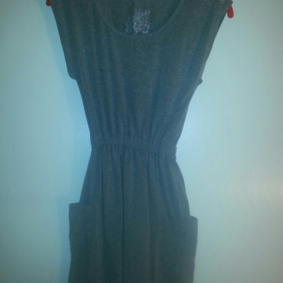 Dress - Picture 2 of 2