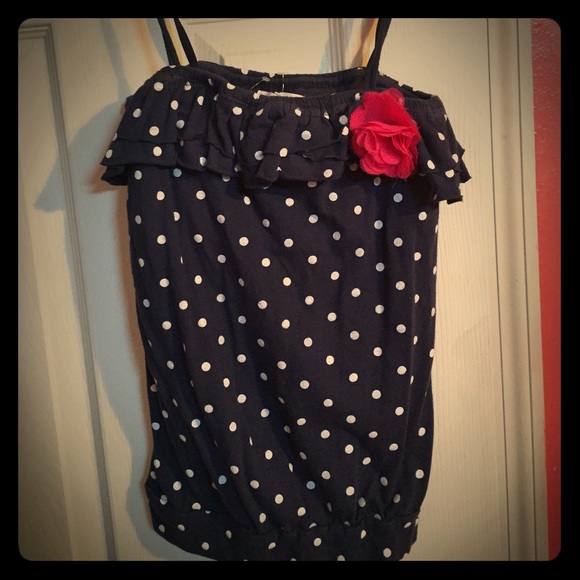 Cute flirty Aeropostale  Polk a dot top