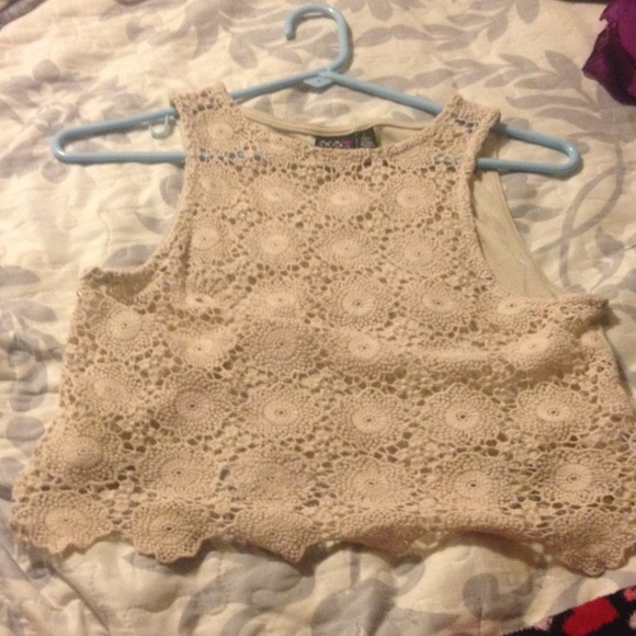 Floral crop top 🌸