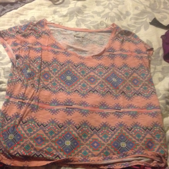Loose cute aerie top