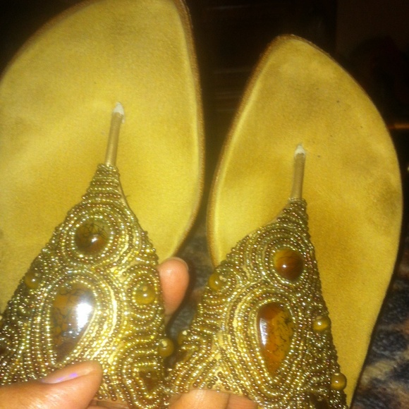 J. RENEE SANDALS - Picture 3 of 4