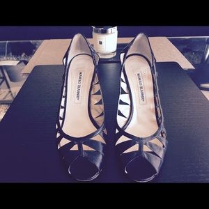 Manolo Blahnik heels in SZ 35 1/2 but fit SZ 36.