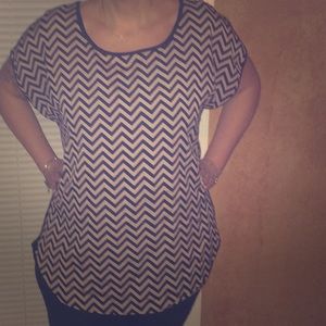Navy blue and beige chevron print top