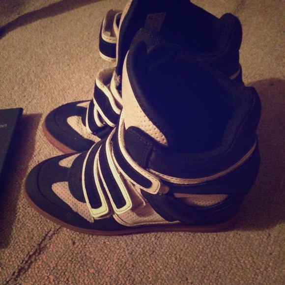 ALDO sneaker wedge.