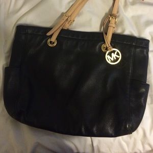 Michael Kors Jet Set Tote