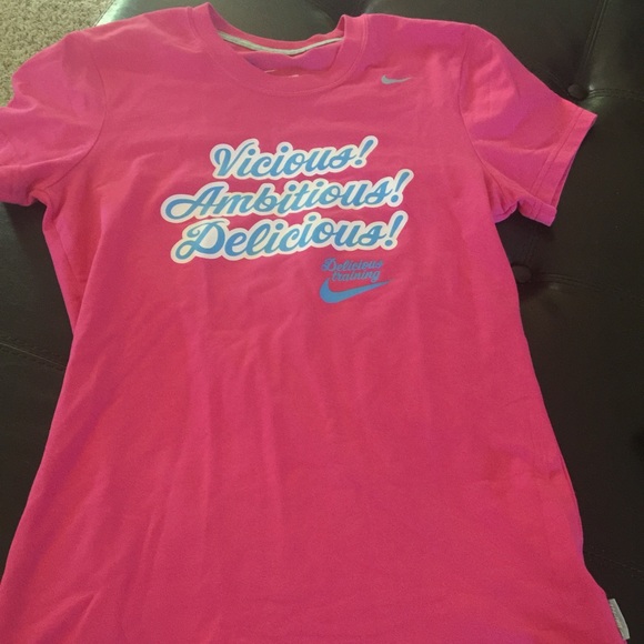 Super cute Nike shirt