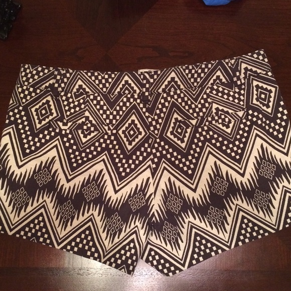 J. Crew DIAMOND IKAT SHORTS *never worn* - Picture 4 of 4