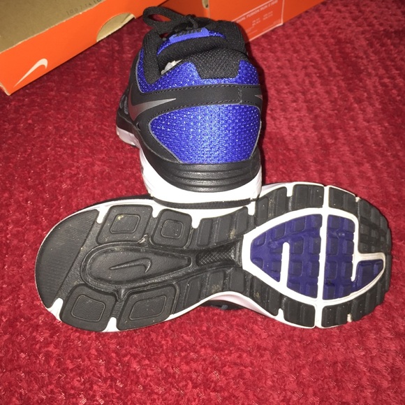 SOLD. Black and blue NIKE - Picture 3 of 4