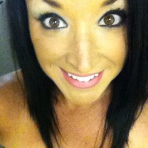 Meet your Posher, Kari