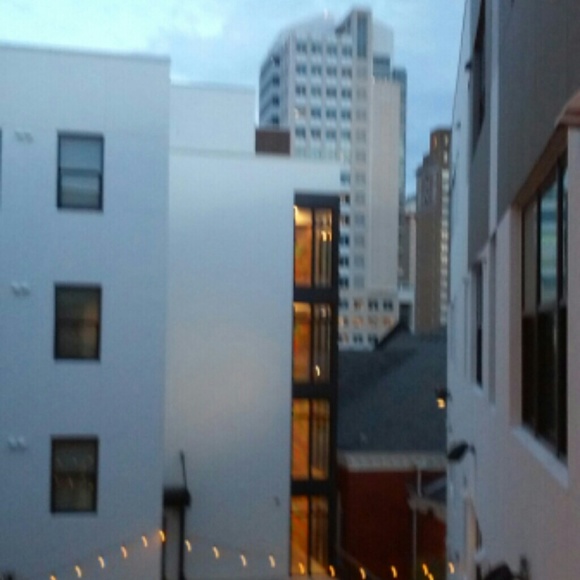 Meet your Posher, Christina - Picture 1 of 1