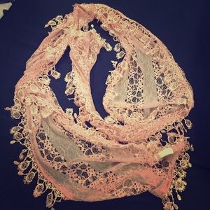 Pink lace scarf 🎀 NWOT