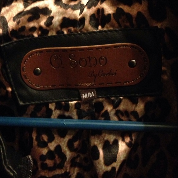 Leather jacket - Picture 3 of 4