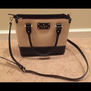SOLD🎉 Kate Spade Berkeley Lane Small Quinn