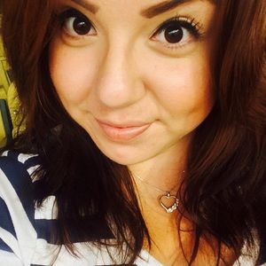 Meet your Posher, Lynn