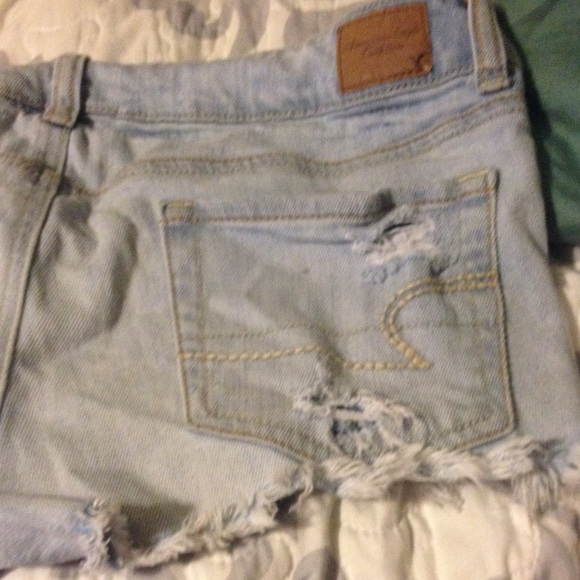 Shorts - Picture 3 of 3