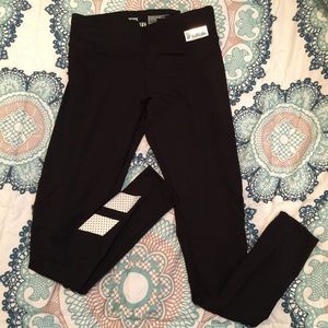 VS PINK ULTIMATE LEGGINGS