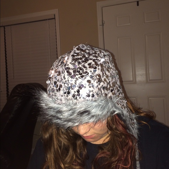 Hat - Picture 2 of 2
