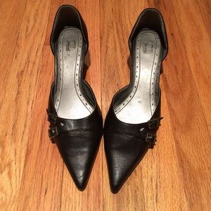 Black leather kitten heels