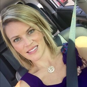 Meet your Posher, Carrisa