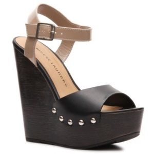 Chinese Laundry Black & Nude Wedge Sandal