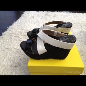 Kenneth Cole  black and white wedge shoes