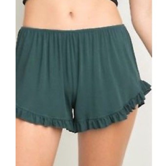 ISO Brandy Melville Forest green vodi shorts