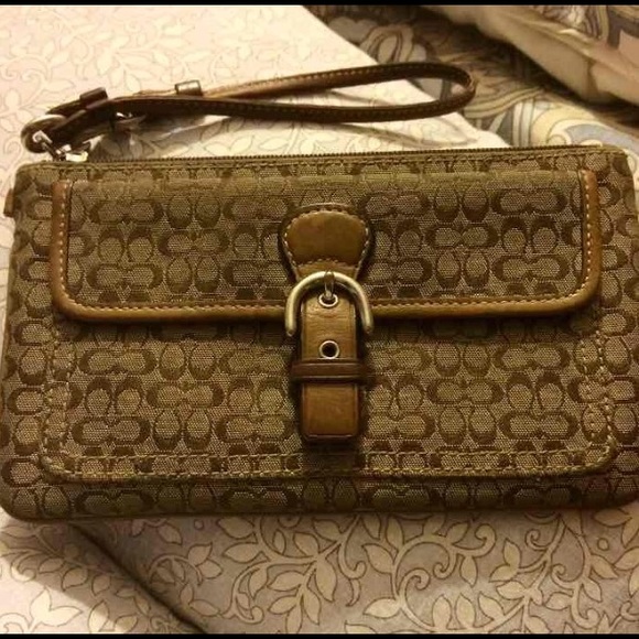 COACH Tan Signature Wristlet