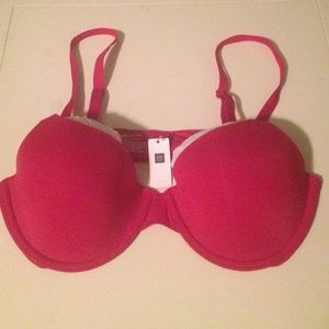 GapBody red bra 36B