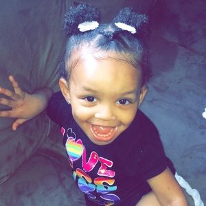 Meet your Posher, Amira