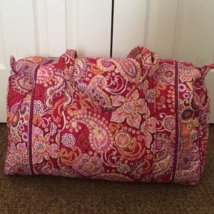 Vera Bradley large duffle travel bag