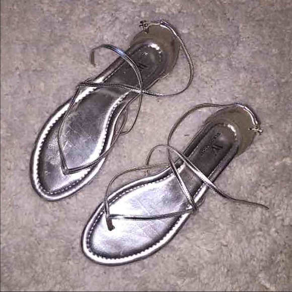 ✅SOLD✅Silver sandals - Picture 2 of 2