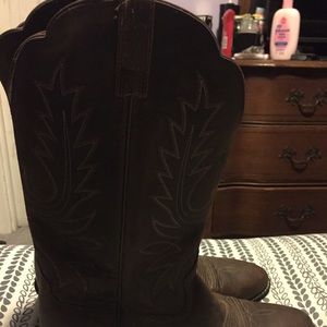 Ariat boots. Never worn.